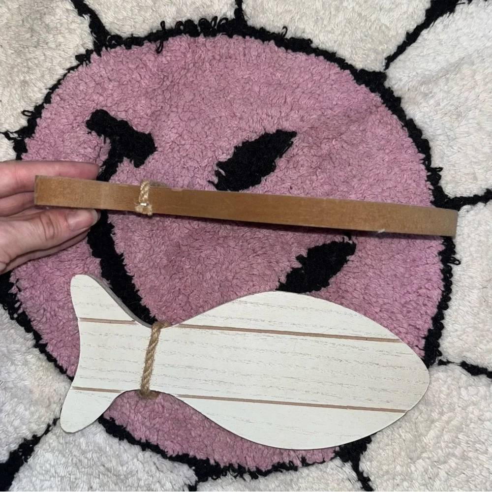 Wooden Fish Decor Set - White and Natural Wood